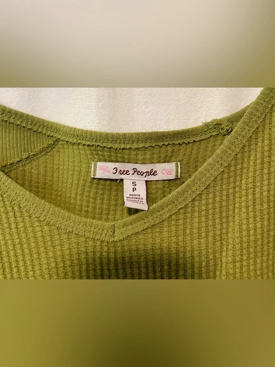 Free People Santa Clara Olive Green Long Sleeve Top; size small; Like New - Picture 5 of 9